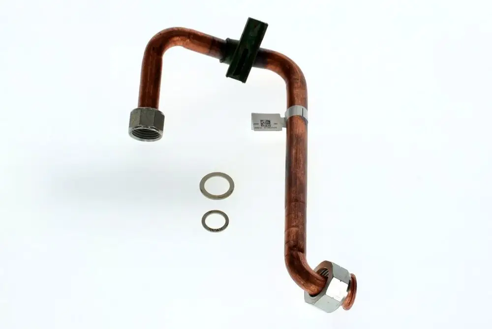 Kupferne Rohrleitung mit zwei Gewindeanschlüssen und Dichtungen, geeignet für die Installation von Gasleitungen. Produkt von Bosch.